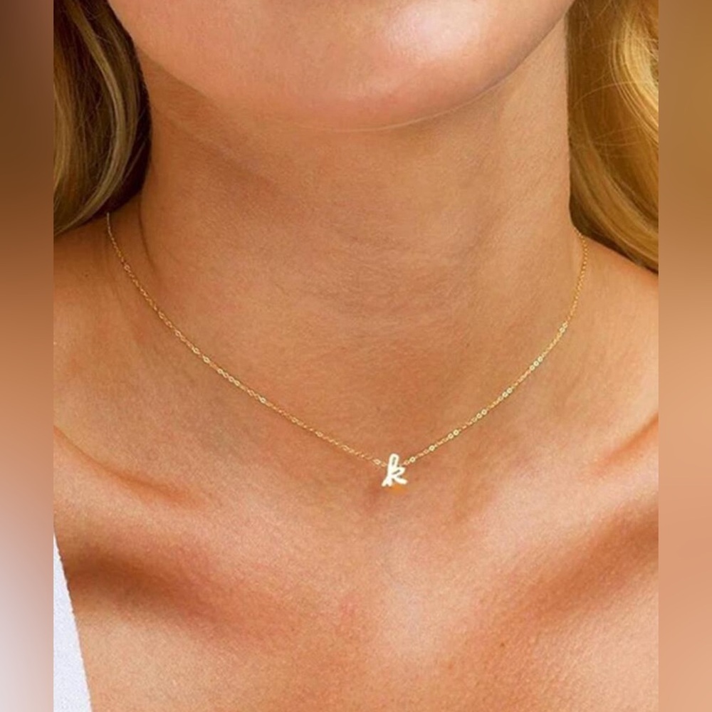 NWT- Gold K Necklace